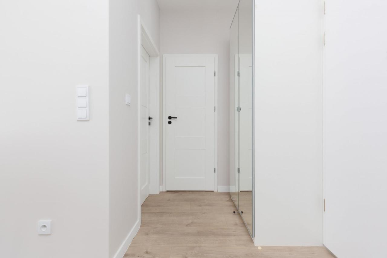 Modern Apartment With Balcony Warsaw Mokotow Aignera By Noclegi Renters Екстер'єр фото