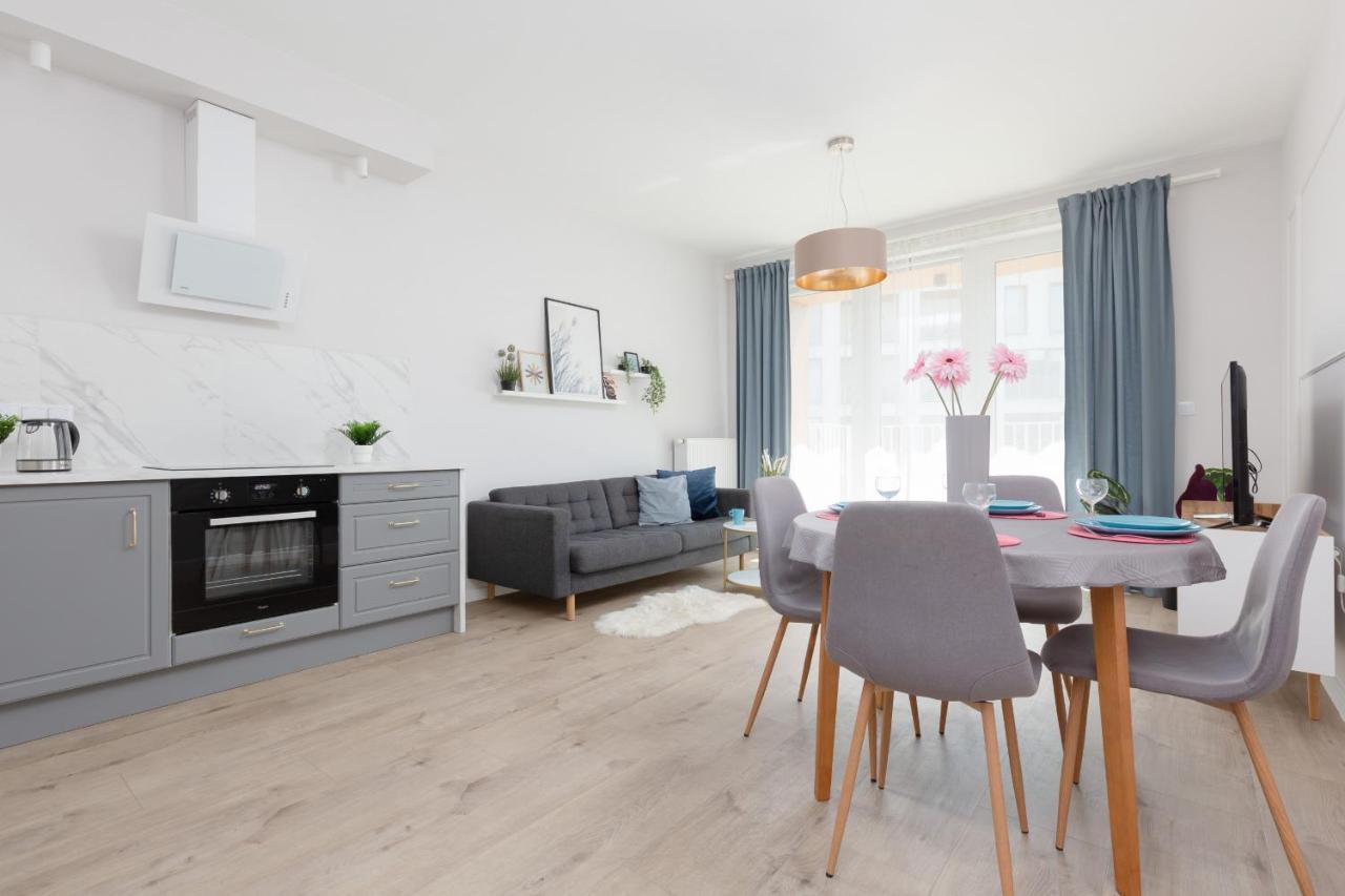 Modern Apartment With Balcony Warsaw Mokotow Aignera By Noclegi Renters Екстер'єр фото